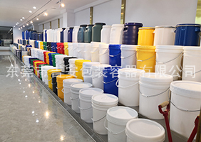 XXDD高潮吉安容器一楼涂料桶、机油桶展区